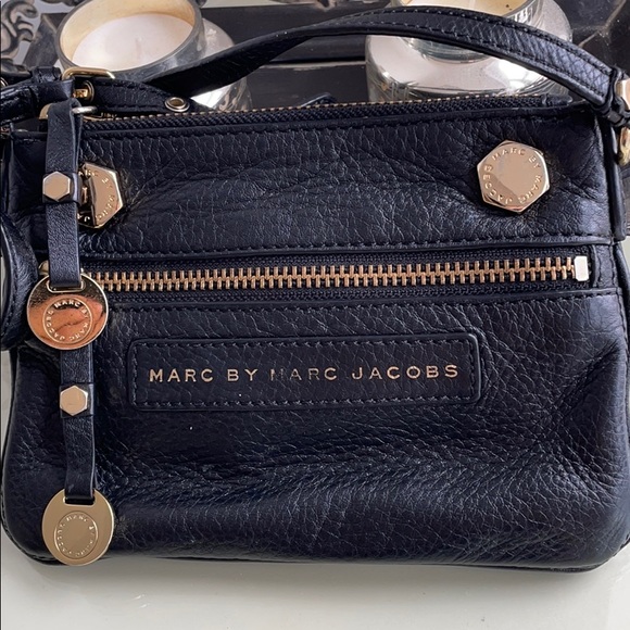 Authentic Marc by Marc Jacobs leather crossbody - Picture 3 of 11